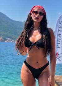 Harika Silifke Bayan Escort: Ateşli Nehir