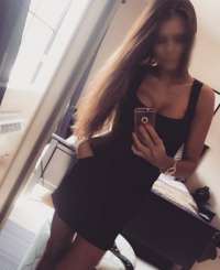 Silifke Kıyısı'nın Göz Alıcı Escort Bayanı